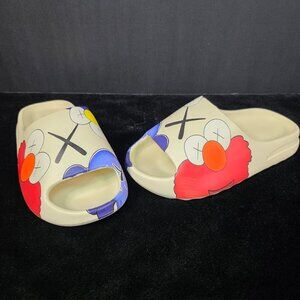 KAWS x Elmo Slides Youth size 2
